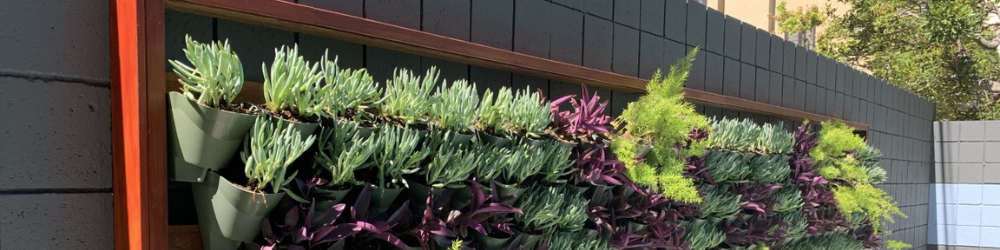 B2G Commercial Accessories, Green Wall System